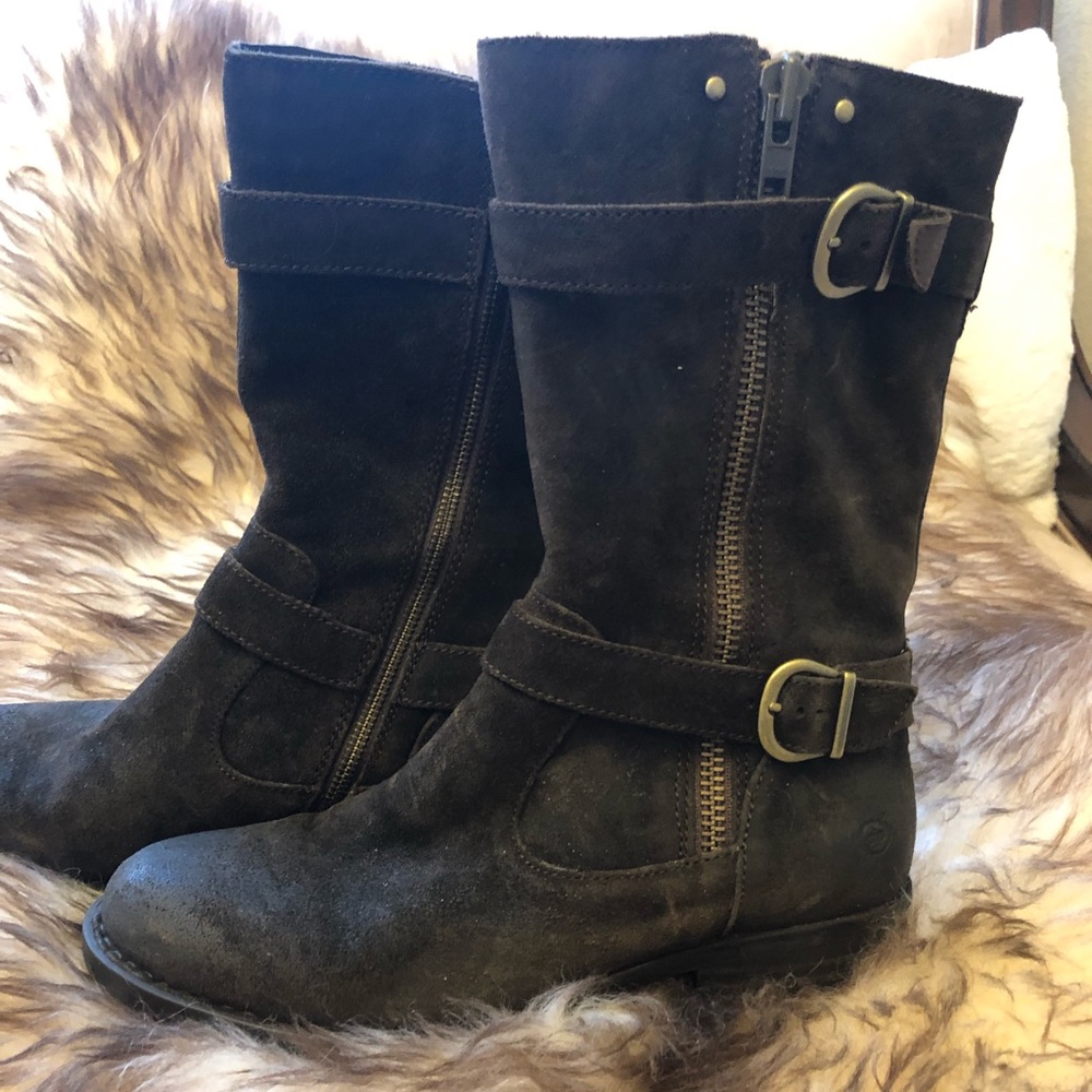 Woman’s Born Winter Boots